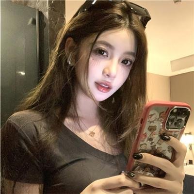 魔鬼女房东